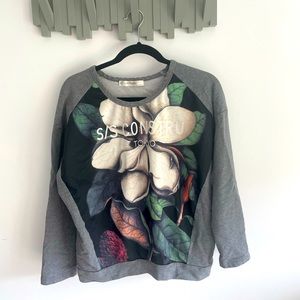 Long sleeves shirt with artistic print on the front, Tokyo style